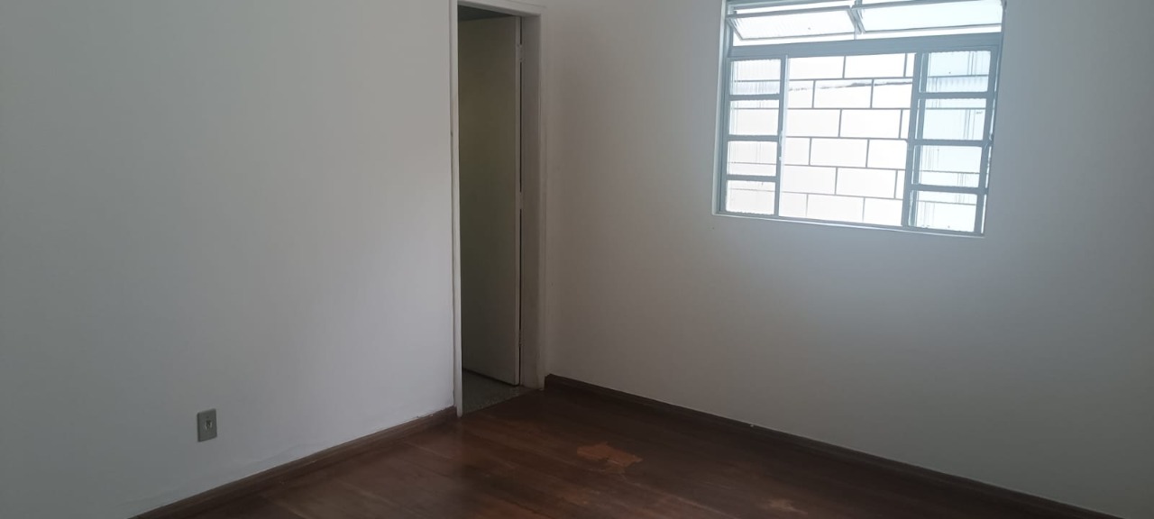 Casa à venda com 3 quartos, 220m² - Foto 10