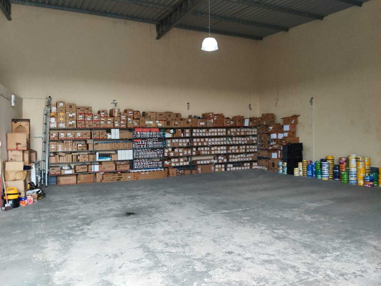 Depósito-Galpão-Armazém à venda, 200m² - Foto 7