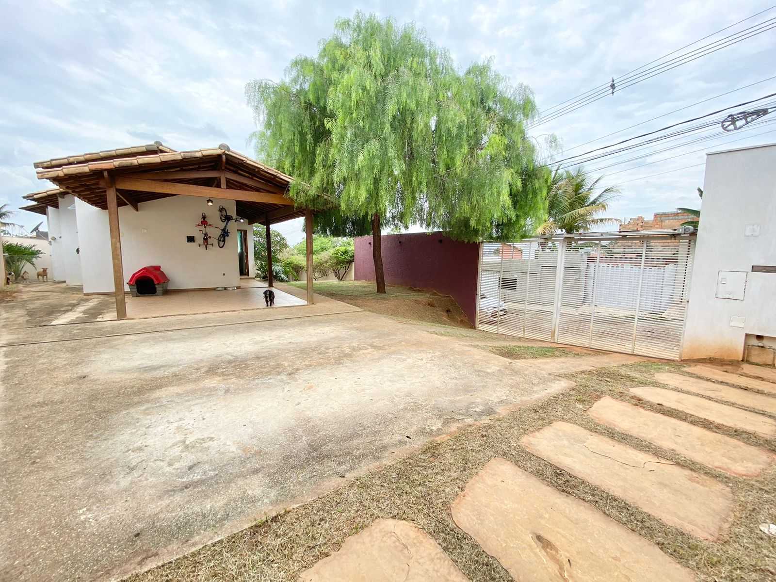 Casa à venda com 3 quartos, 110m² - Foto 3