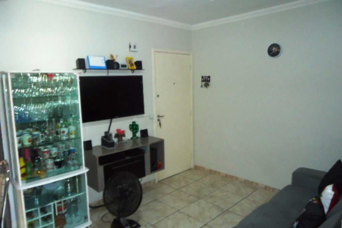 Apartamento à venda com 2 quartos, 47m² - Foto 4