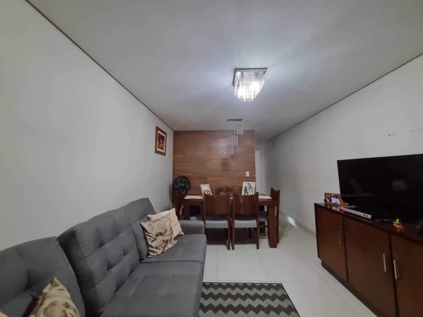 Casa à venda com 2 quartos, 75m² - Foto 2