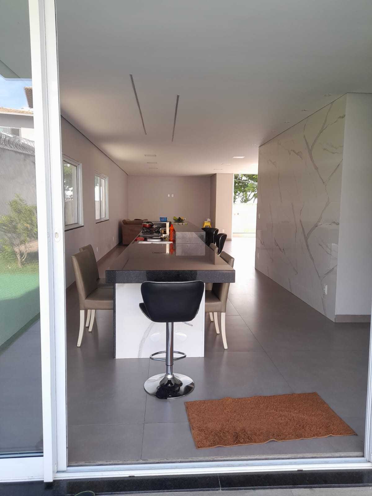 Casa à venda com 4 quartos, 300m² - Foto 13