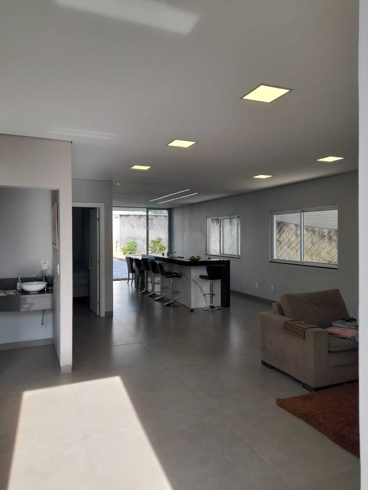 Casa à venda com 4 quartos, 300m² - Foto 11