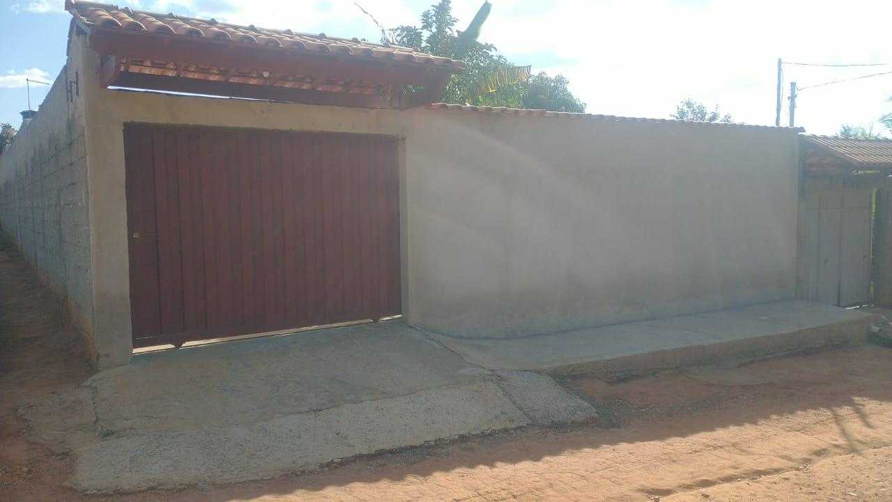 Casa à venda com 2 quartos, 360m² - Foto 1