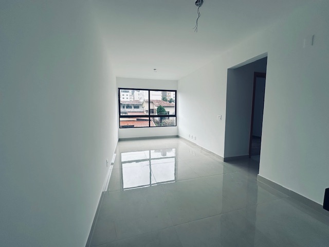 Apartamento à venda com 2 quartos, 61m² - Foto 6