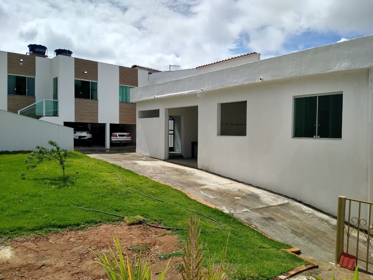 Casa à venda com 3 quartos, 360m² - Foto 2