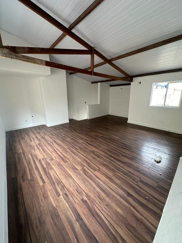 Apartamento para alugar com 2 quartos, 105m² - Foto 3