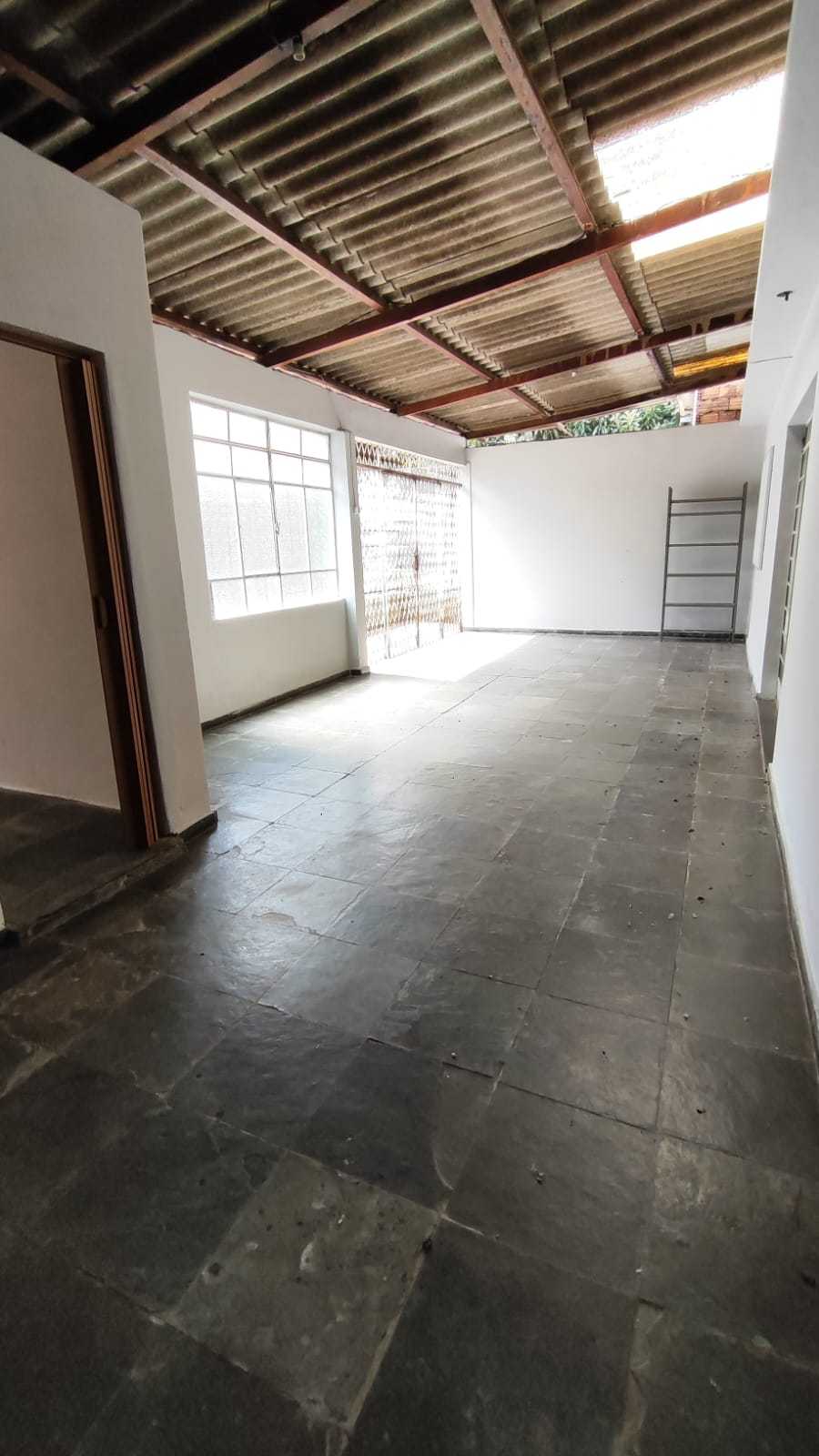 Casa à venda com 4 quartos, 280m² - Foto 23