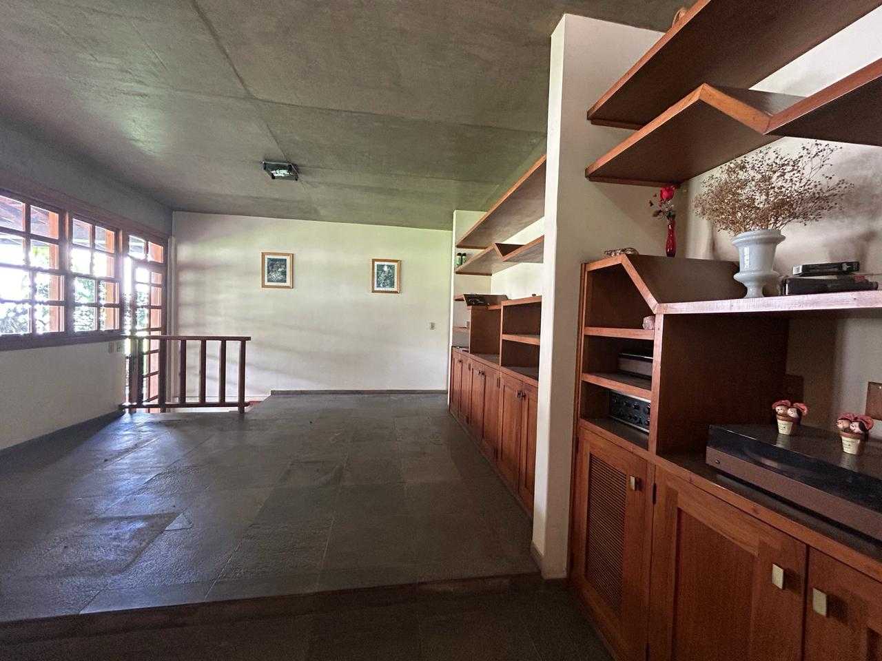 Casa à venda com 4 quartos, 440m² - Foto 12