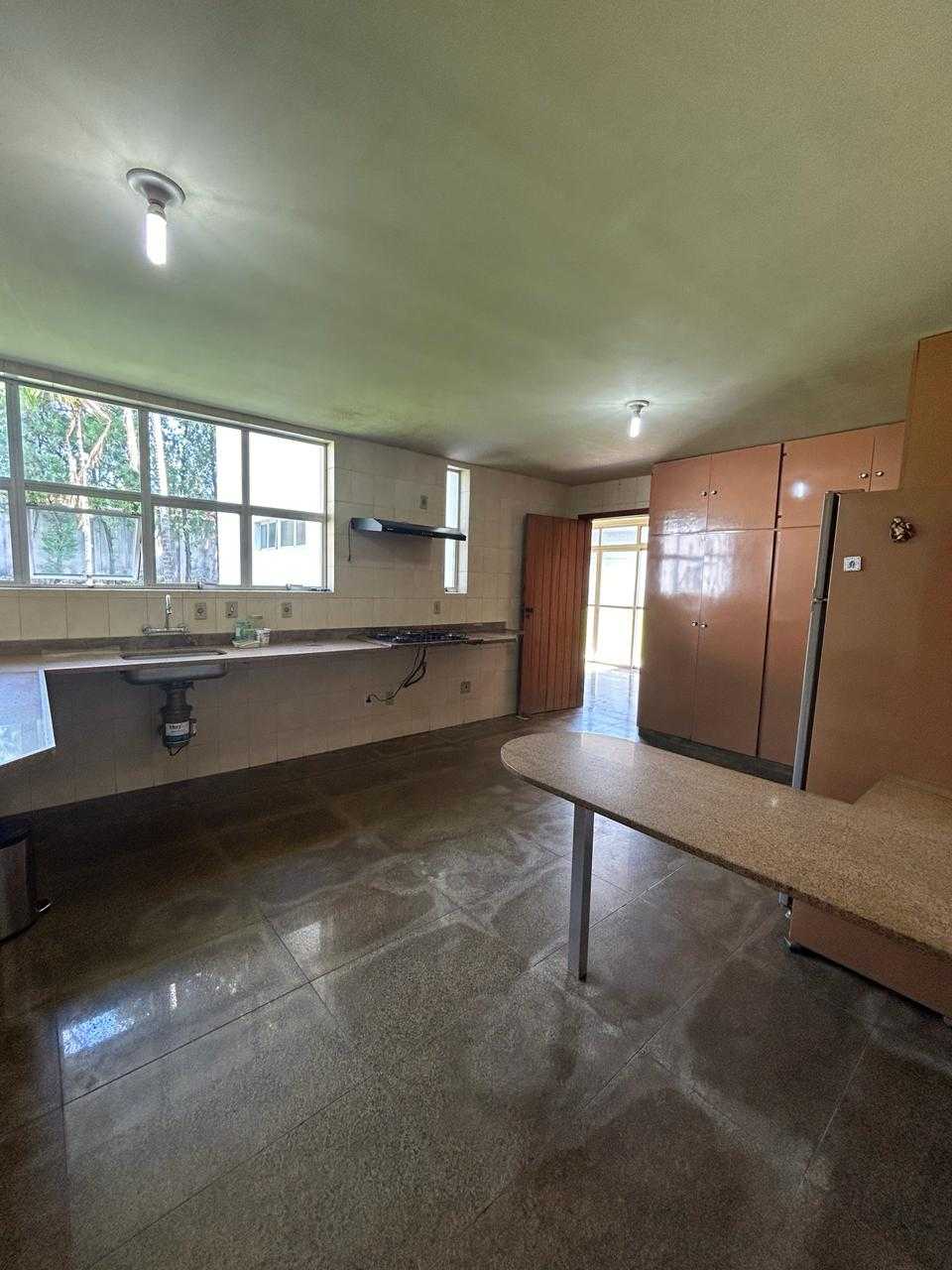 Casa à venda com 4 quartos, 440m² - Foto 23