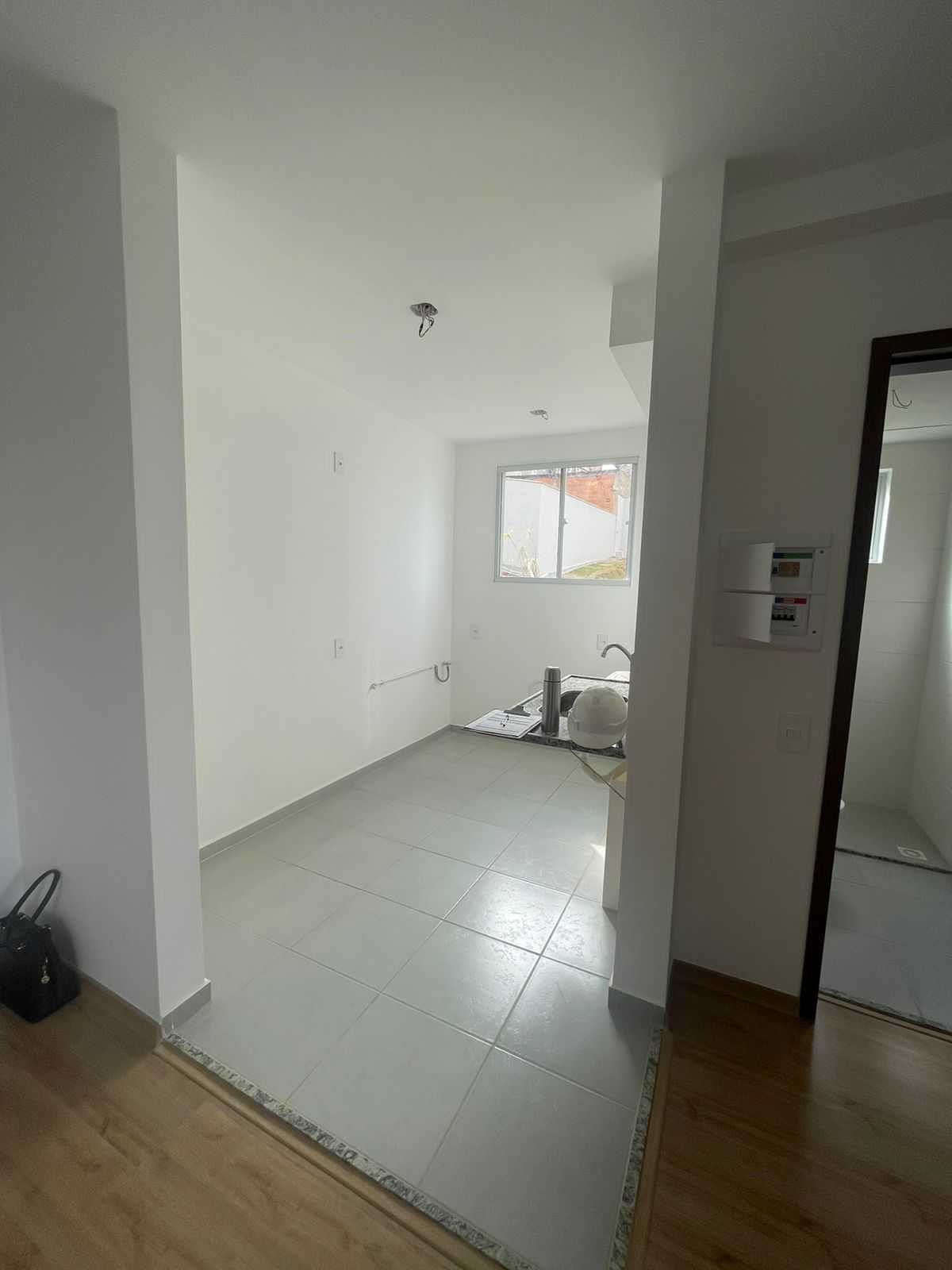 Apartamento à venda com 2 quartos, 44m² - Foto 4