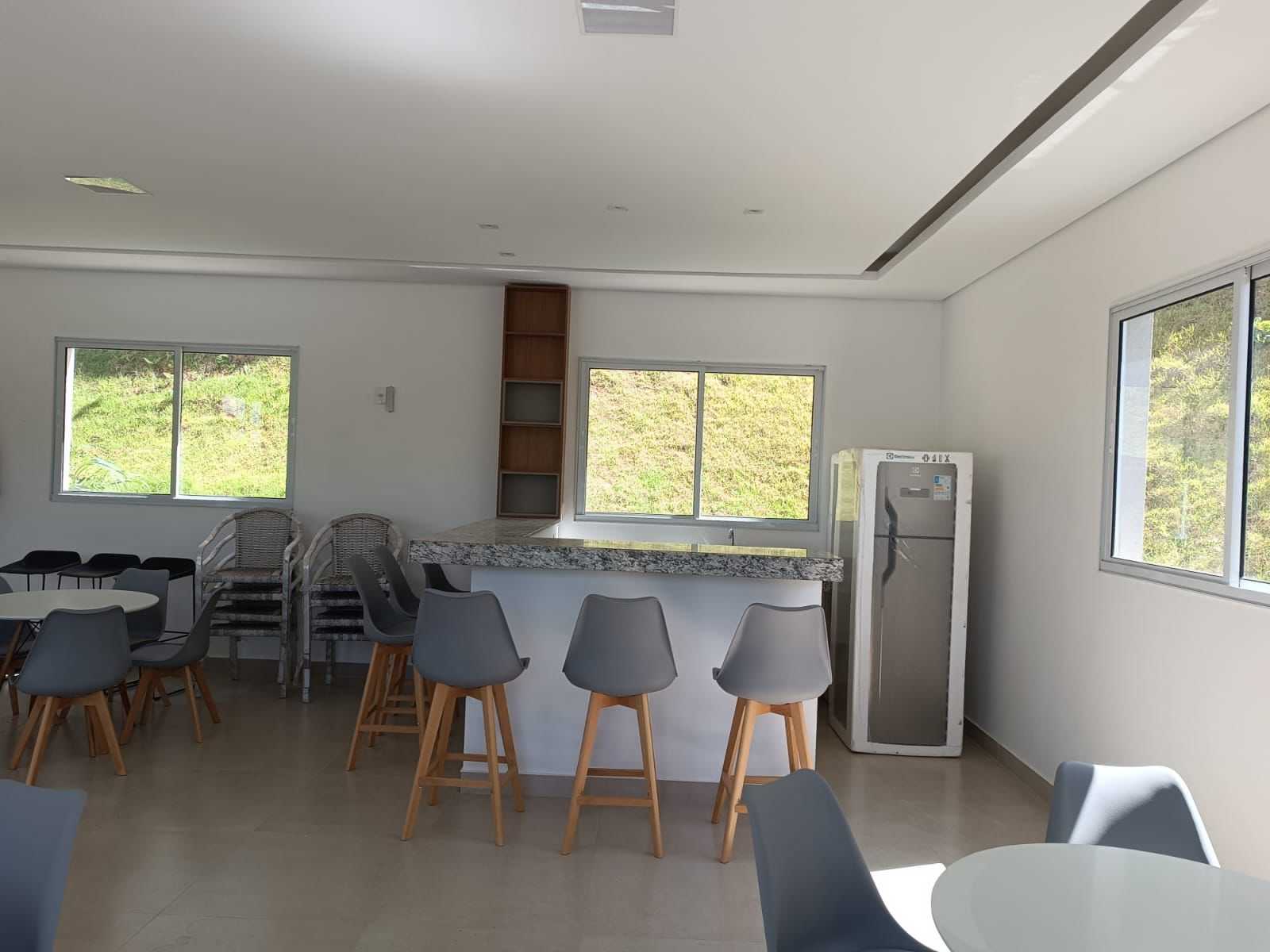 Apartamento à venda com 2 quartos, 44m² - Foto 14