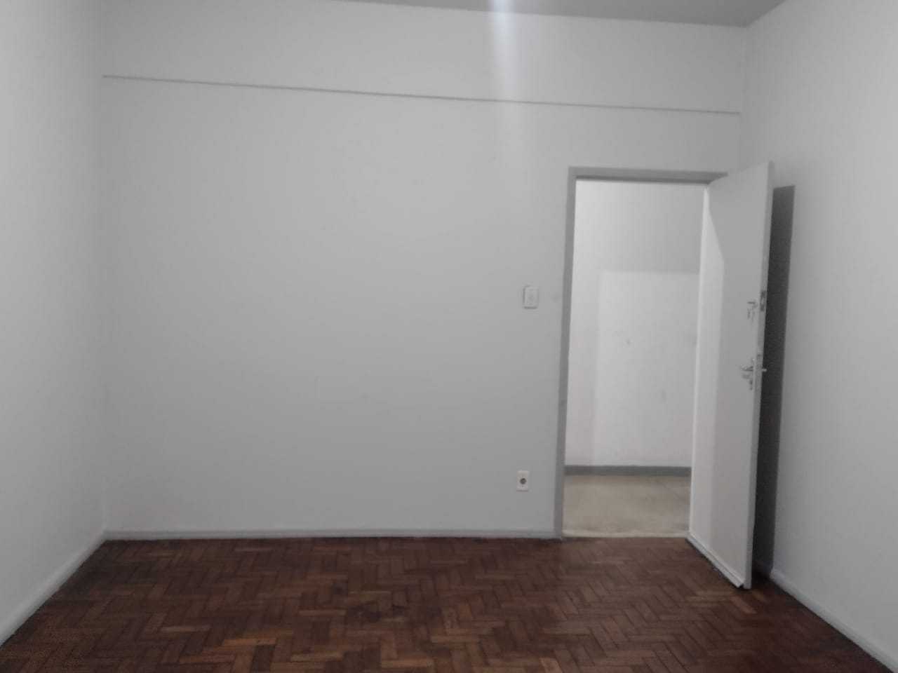 Apartamento à venda com 1 quarto, 55m² - Foto 1