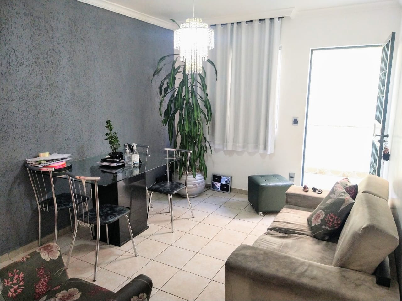 Casa à venda com 3 quartos, 85m² - Foto 2