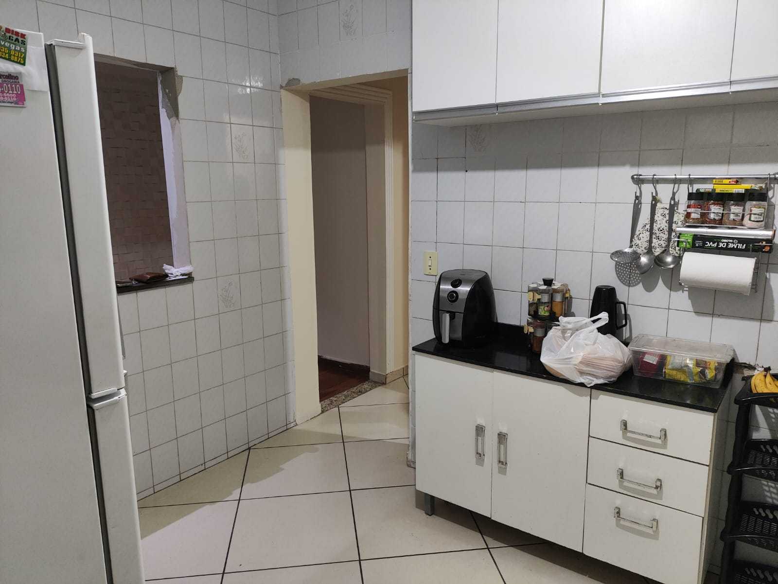 Casa à venda com 3 quartos, 195m² - Foto 11