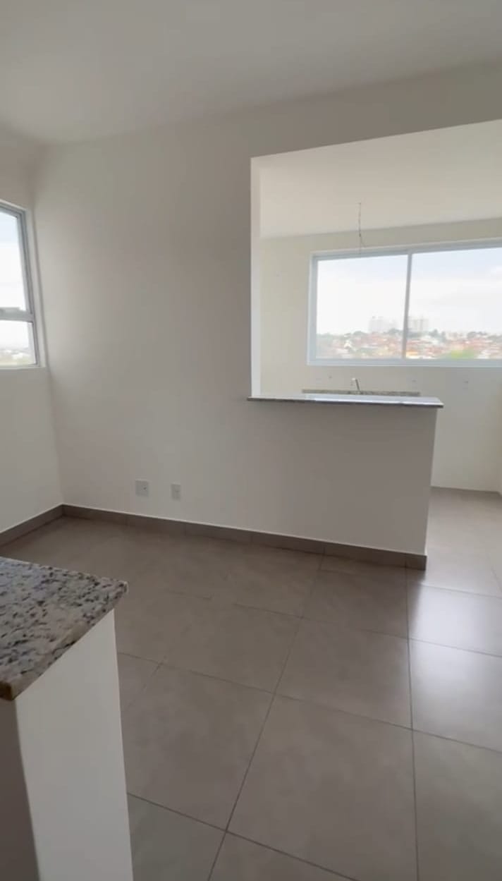 Apartamento à venda com 2 quartos, 44m² - Foto 4