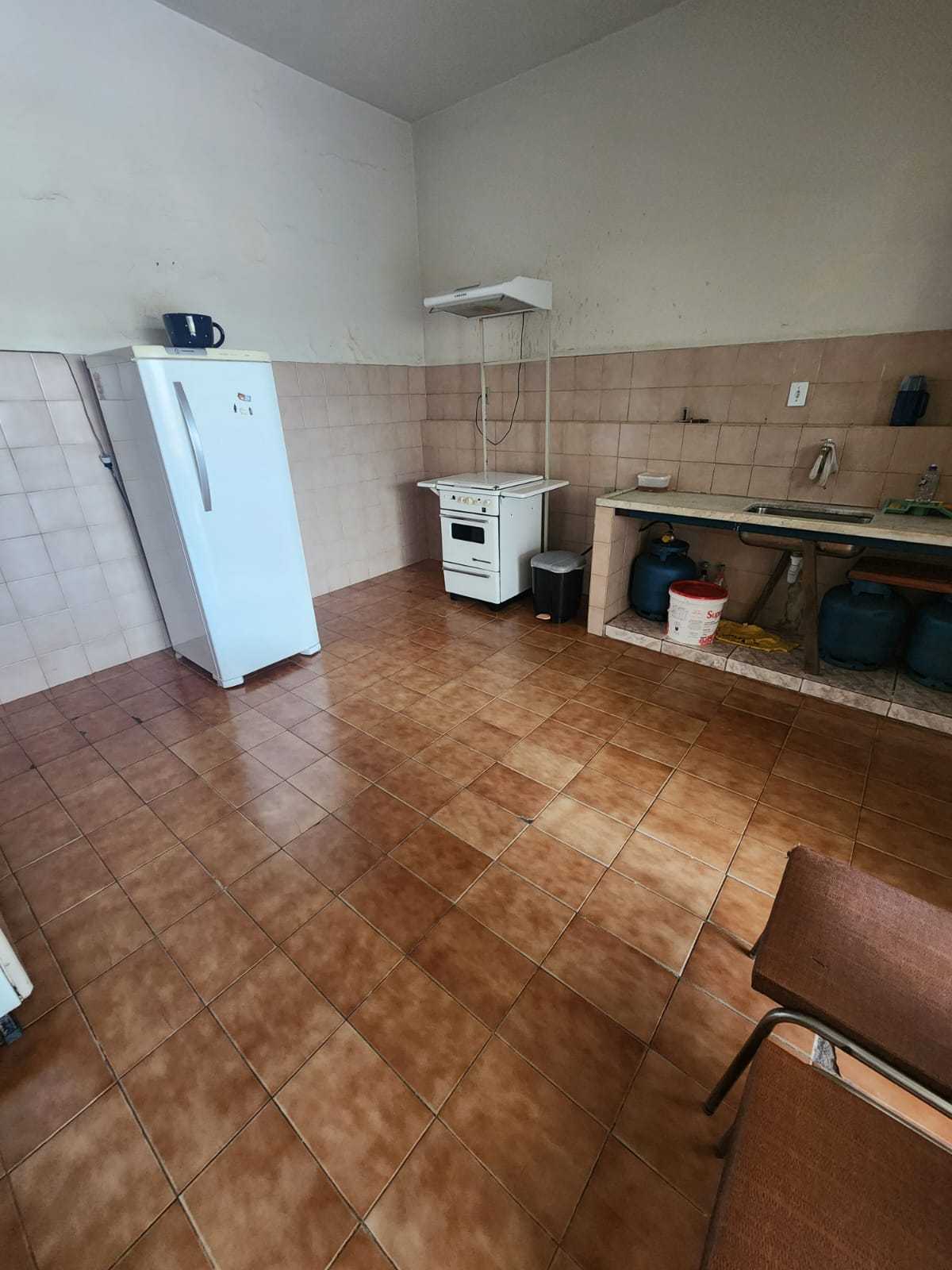 Casa à venda com 3 quartos, 360m² - Foto 25