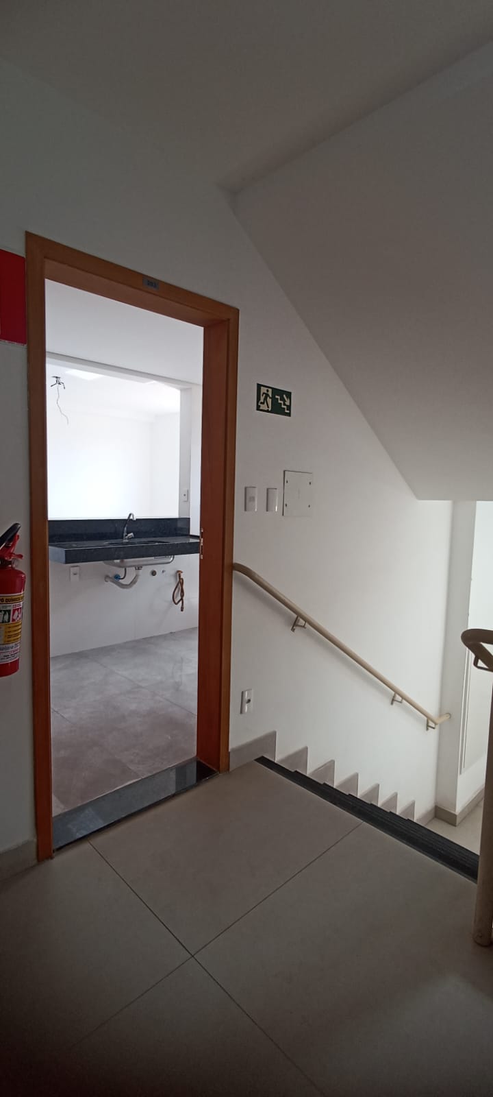 Apartamento à venda com 2 quartos, 58m² - Foto 13