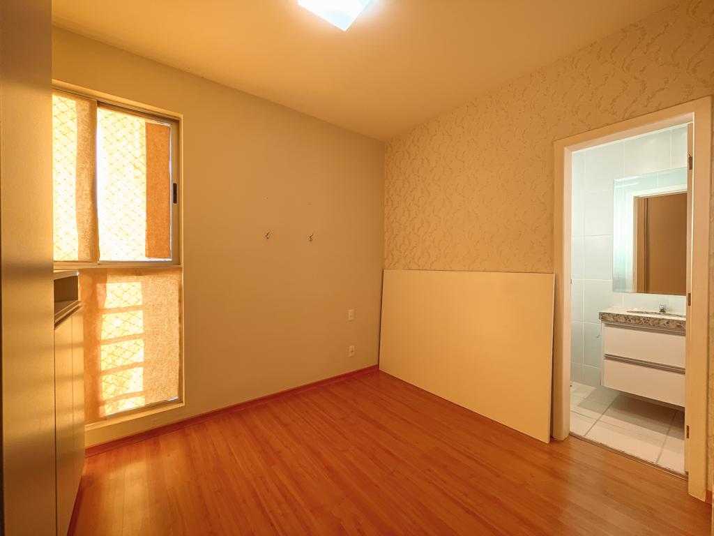 Apartamento à venda com 3 quartos, 85m² - Foto 13