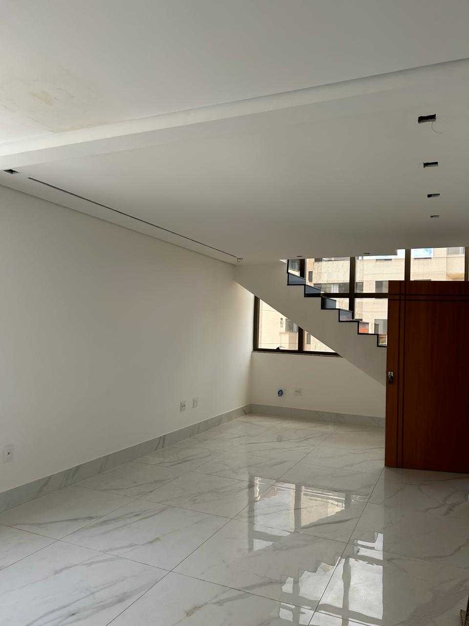 Cobertura à venda com 4 quartos, 240m² - Foto 3