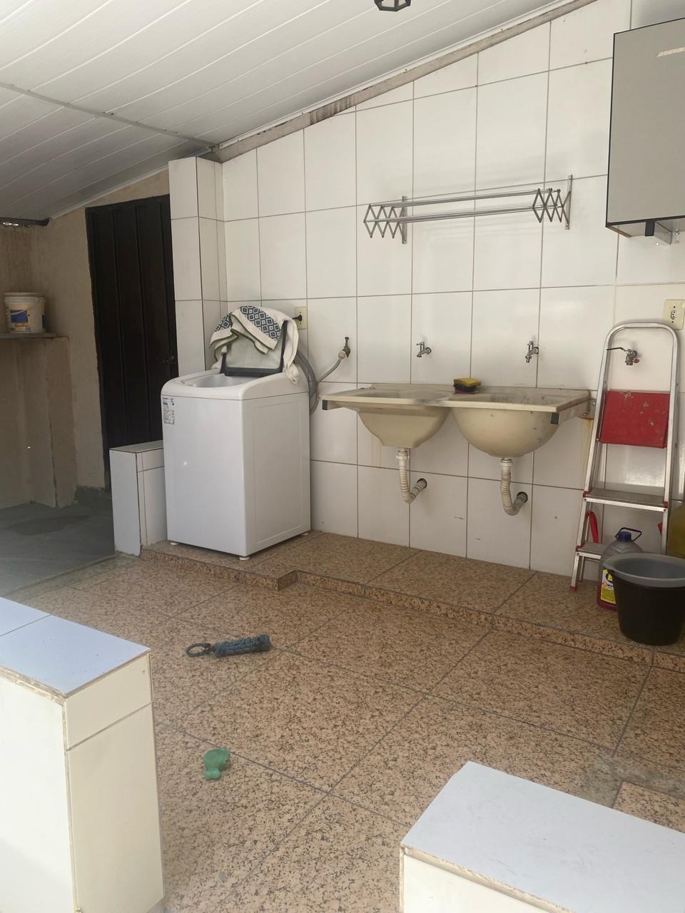 Casa à venda com 2 quartos, 360m² - Foto 17