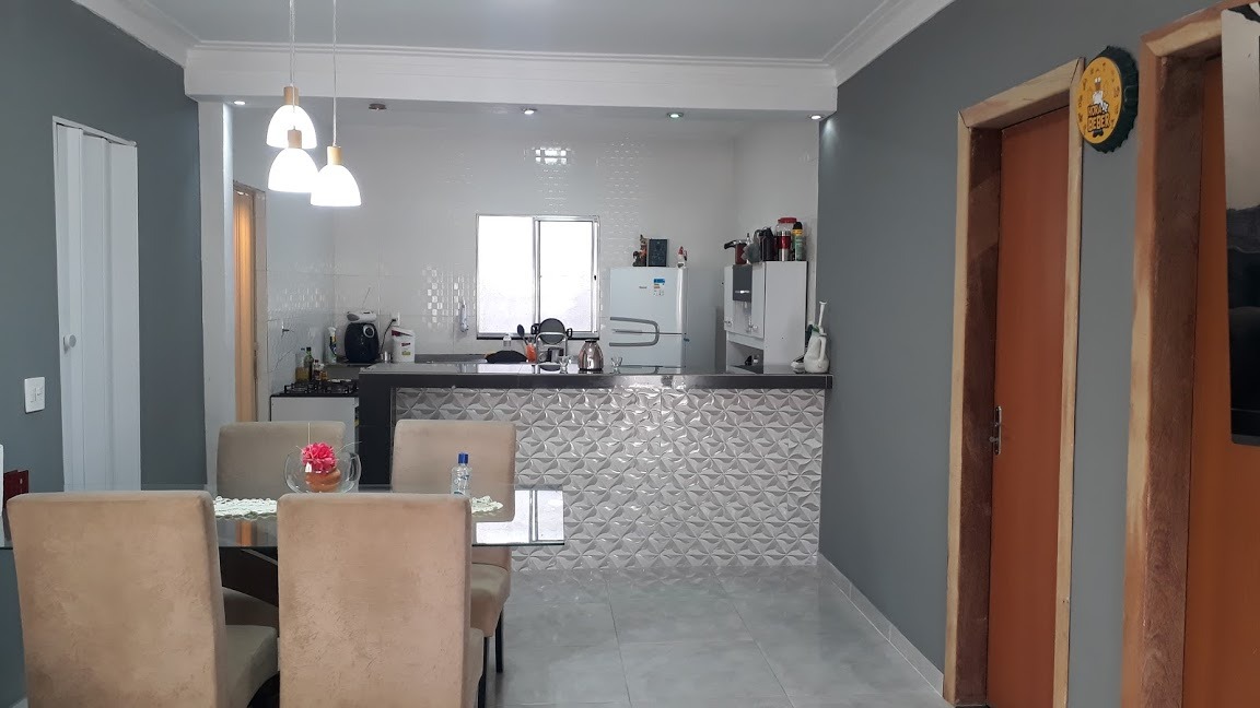 Casa à venda com 2 quartos, 224m² - Foto 4