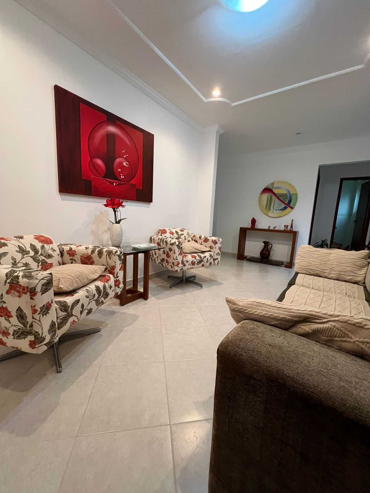 Casa à venda com 4 quartos, 305m² - Foto 3