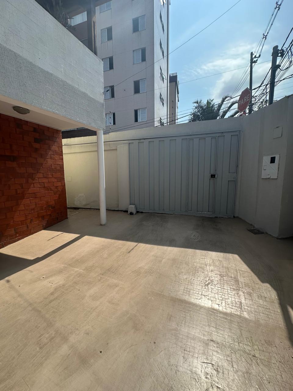 Casa para alugar com 2 quartos, 95m² - Foto 21