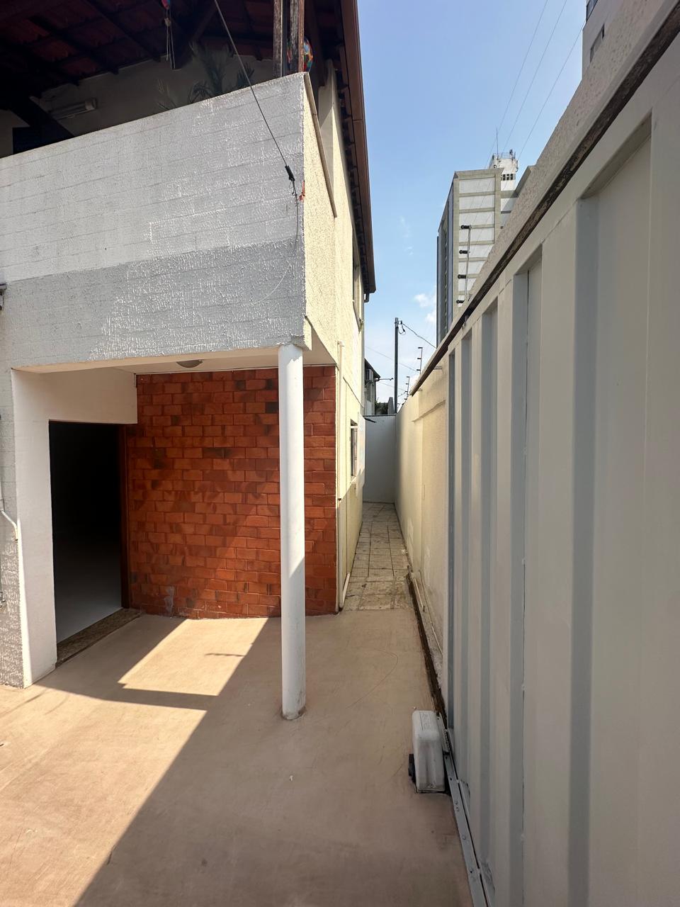 Casa para alugar com 2 quartos, 95m² - Foto 24