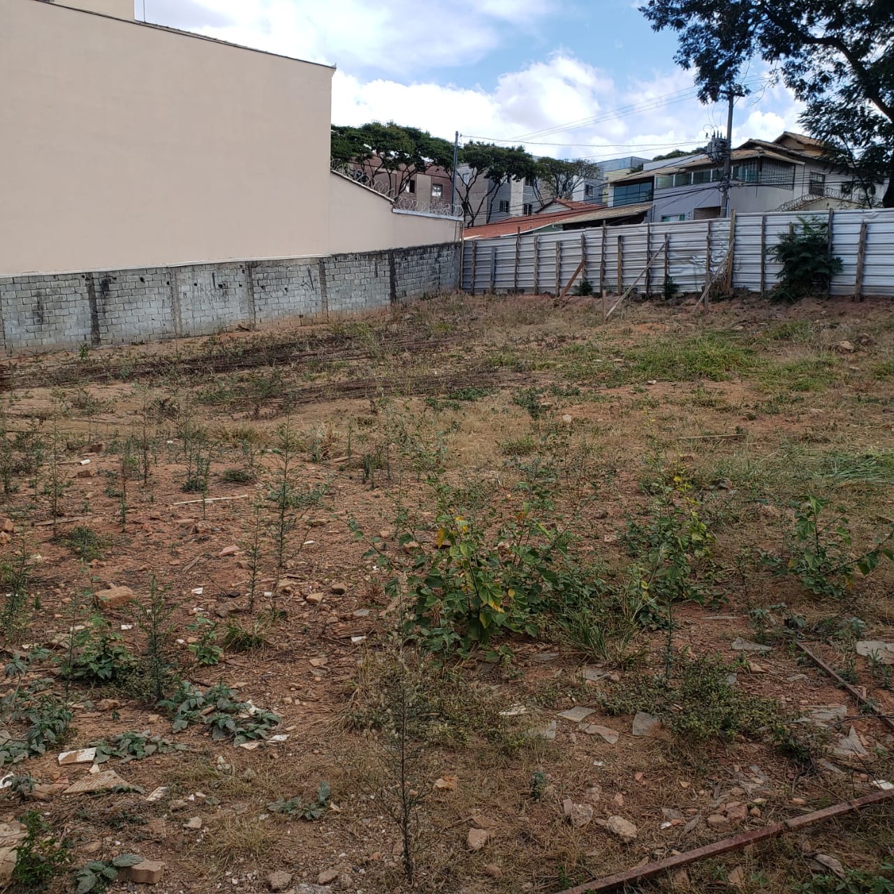 Terreno à venda, 1080m² - Foto 1