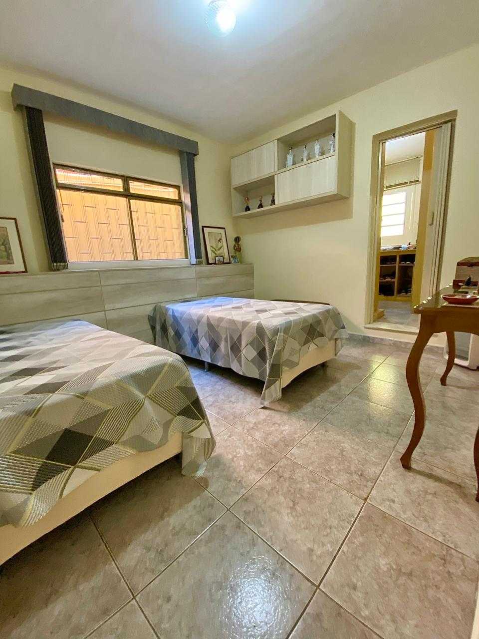 Casa à venda com 3 quartos, 405m² - Foto 16