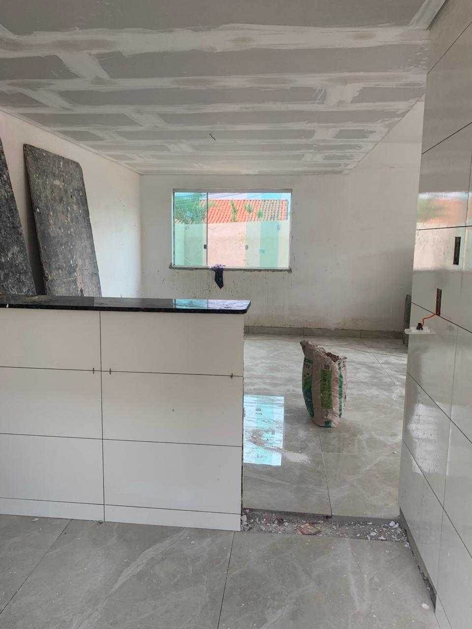 Casa à venda com 3 quartos, 110m² - Foto 2