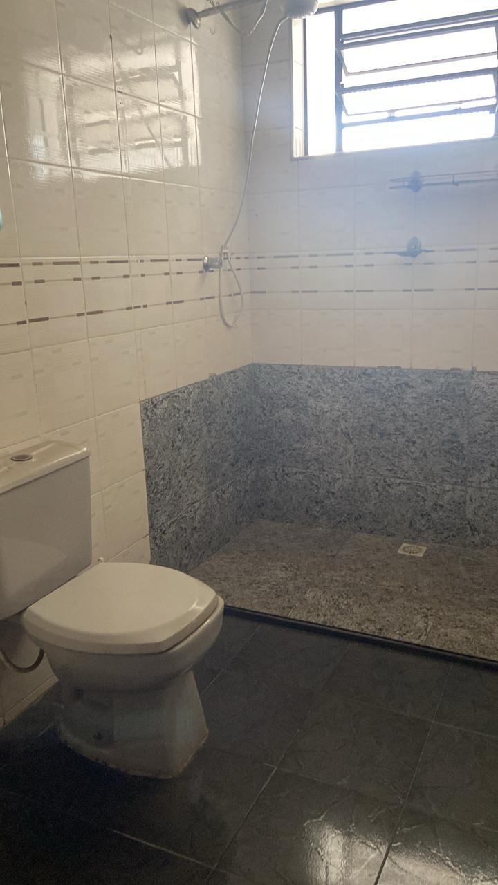 Casa à venda com 3 quartos, 200m² - Foto 5