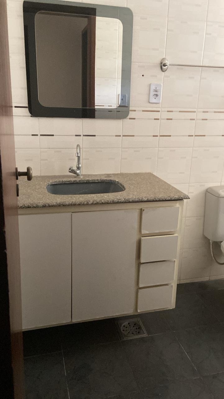 Casa à venda com 3 quartos, 200m² - Foto 6