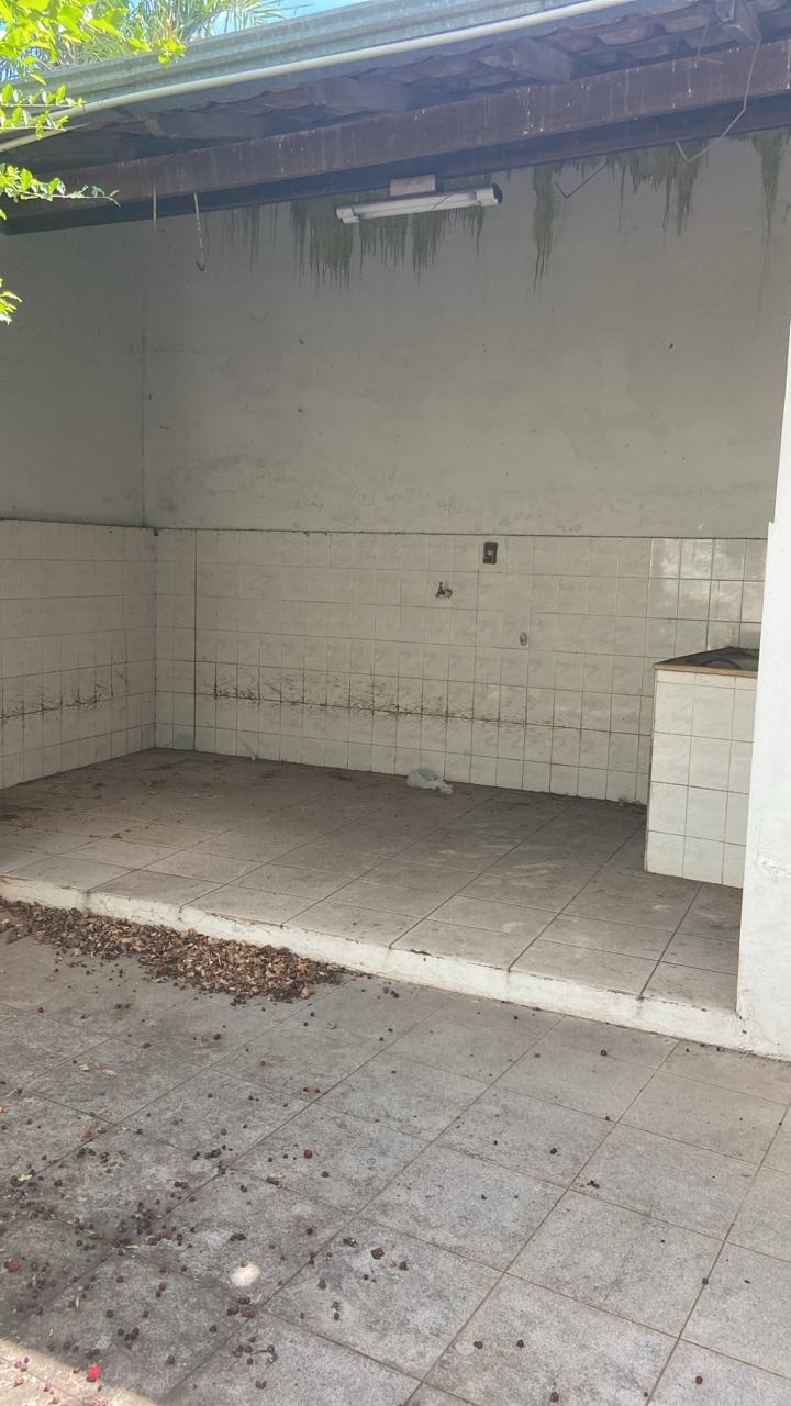 Casa à venda com 3 quartos, 200m² - Foto 11