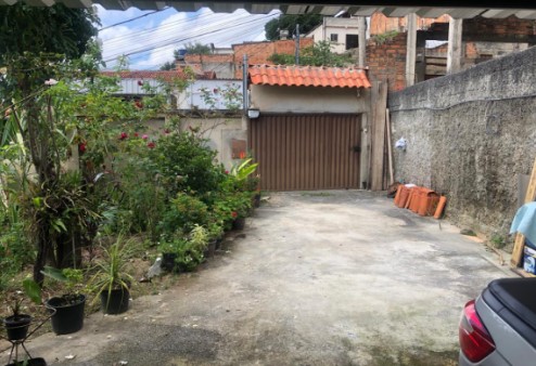 Casa à venda com 3 quartos, 270m² - Foto 9