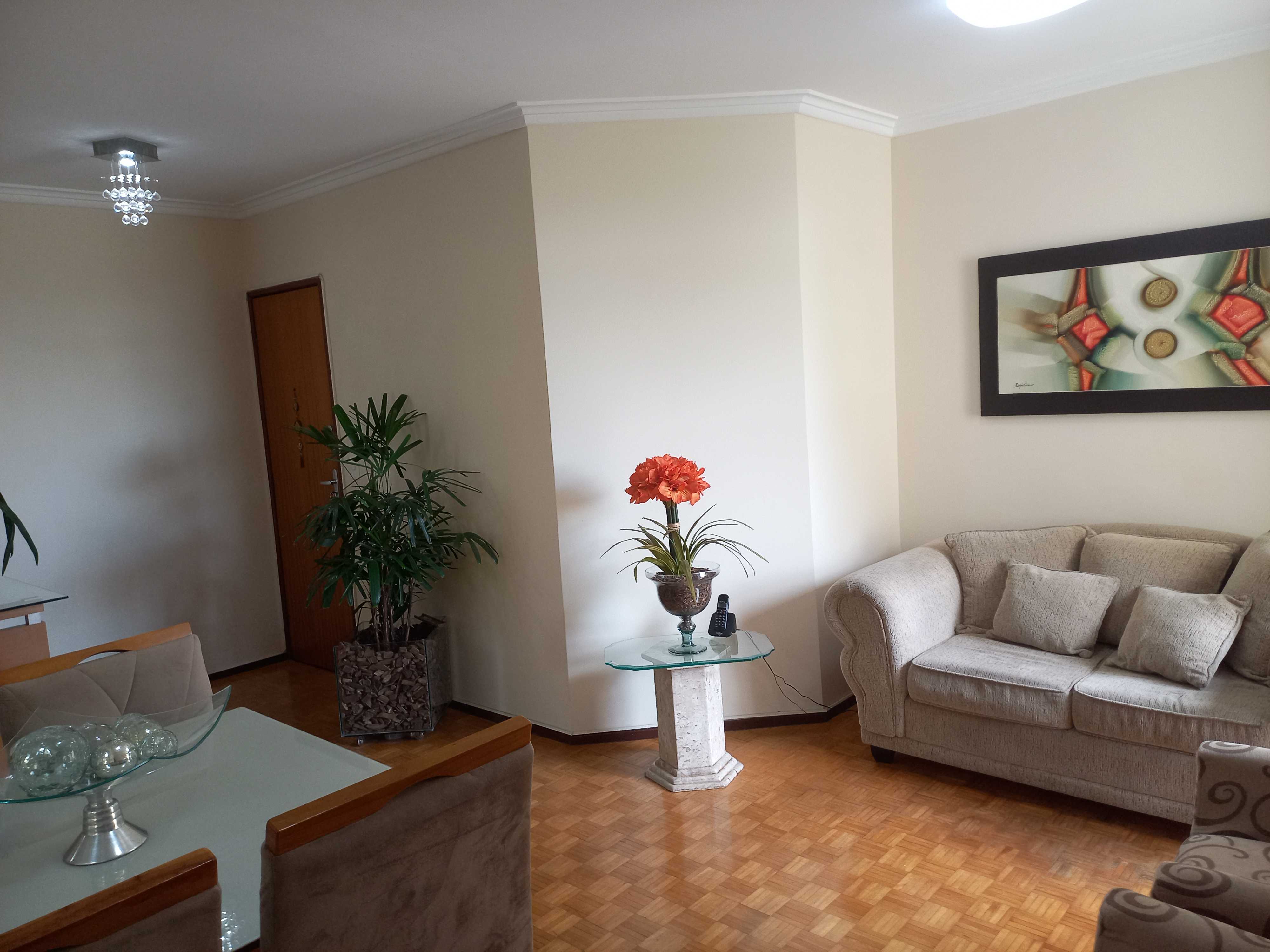 Apartamento à venda com 3 quartos, 75m² - Foto 1