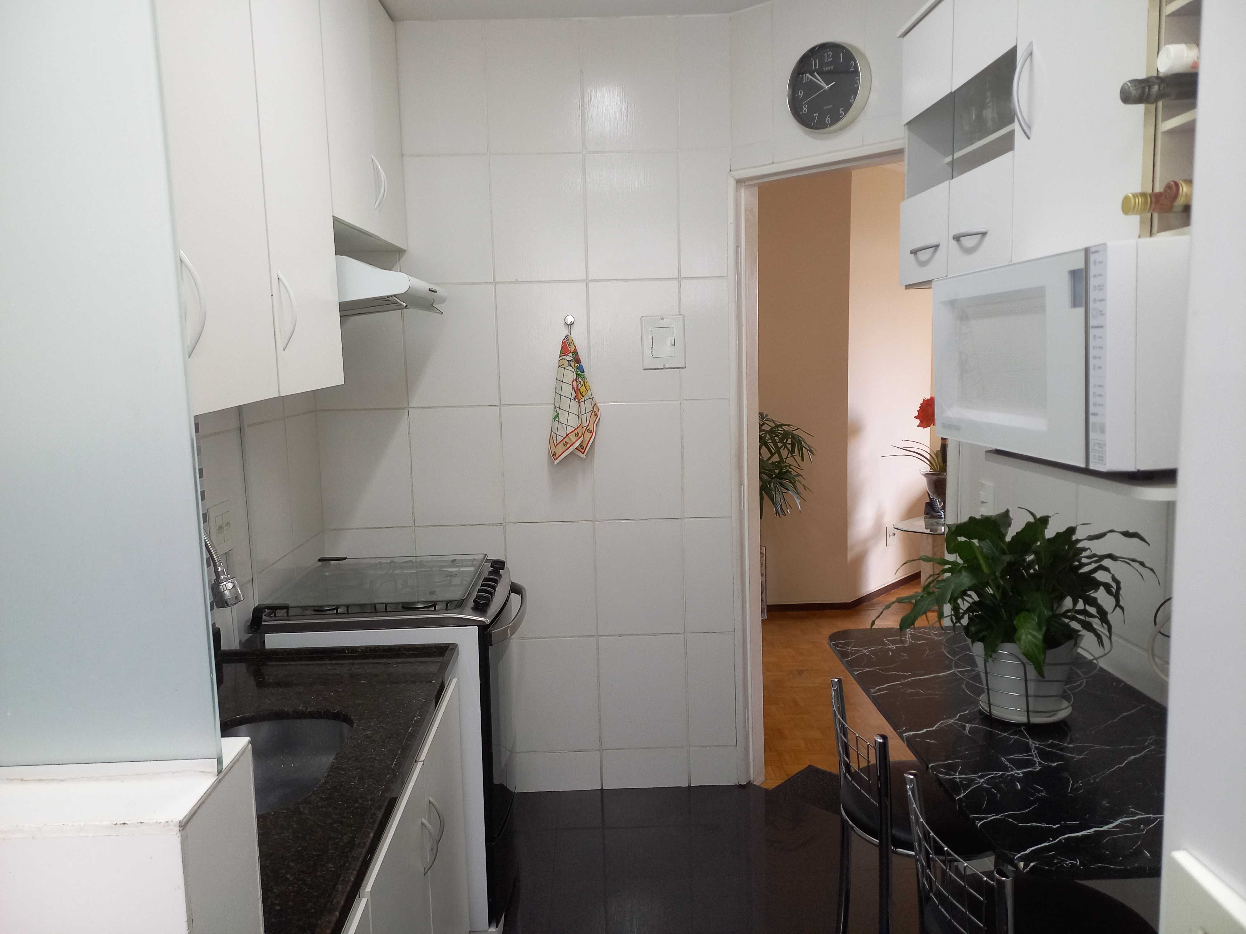 Apartamento à venda com 3 quartos, 75m² - Foto 7