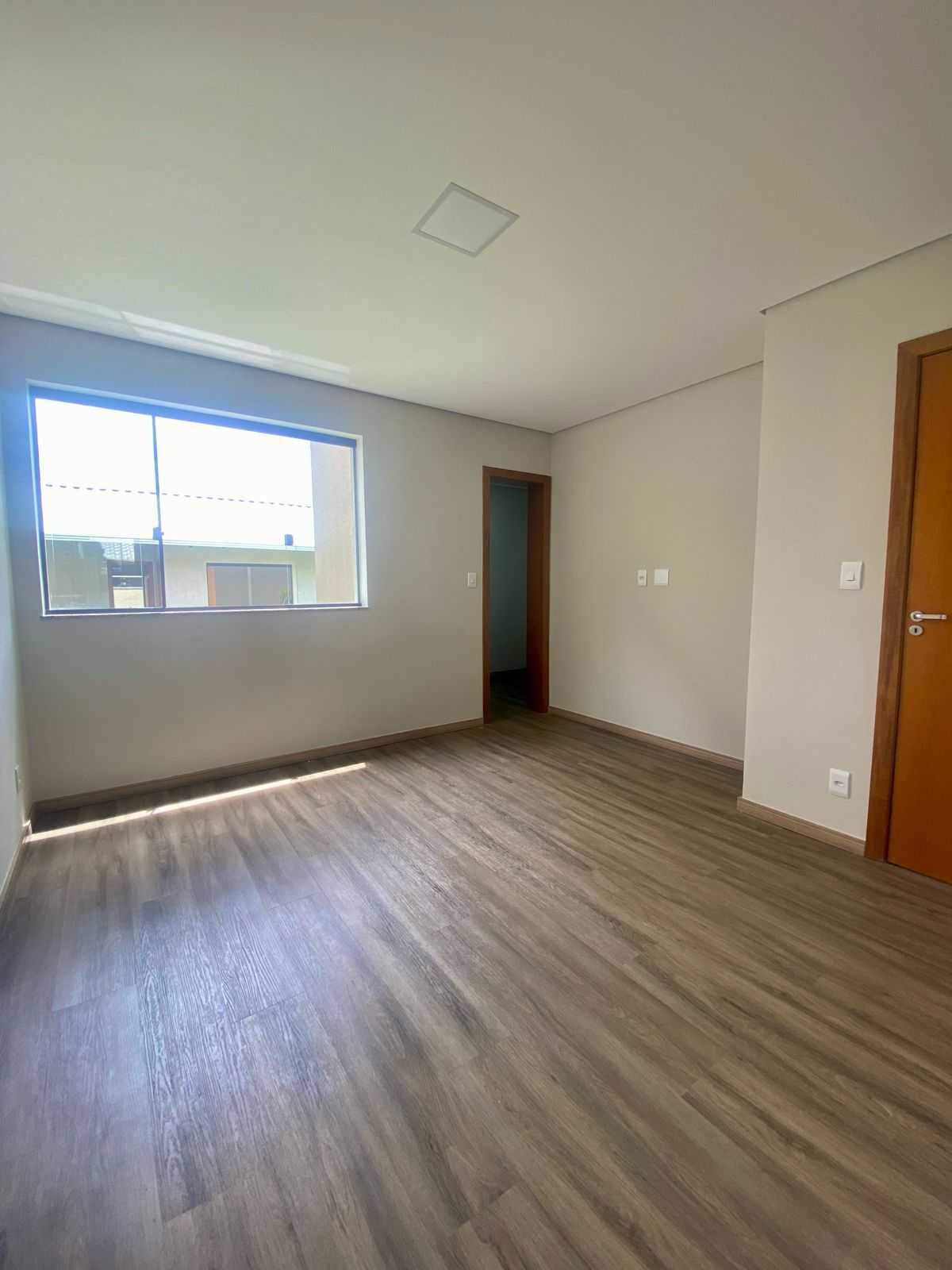 Casa à venda com 4 quartos, 178m² - Foto 12