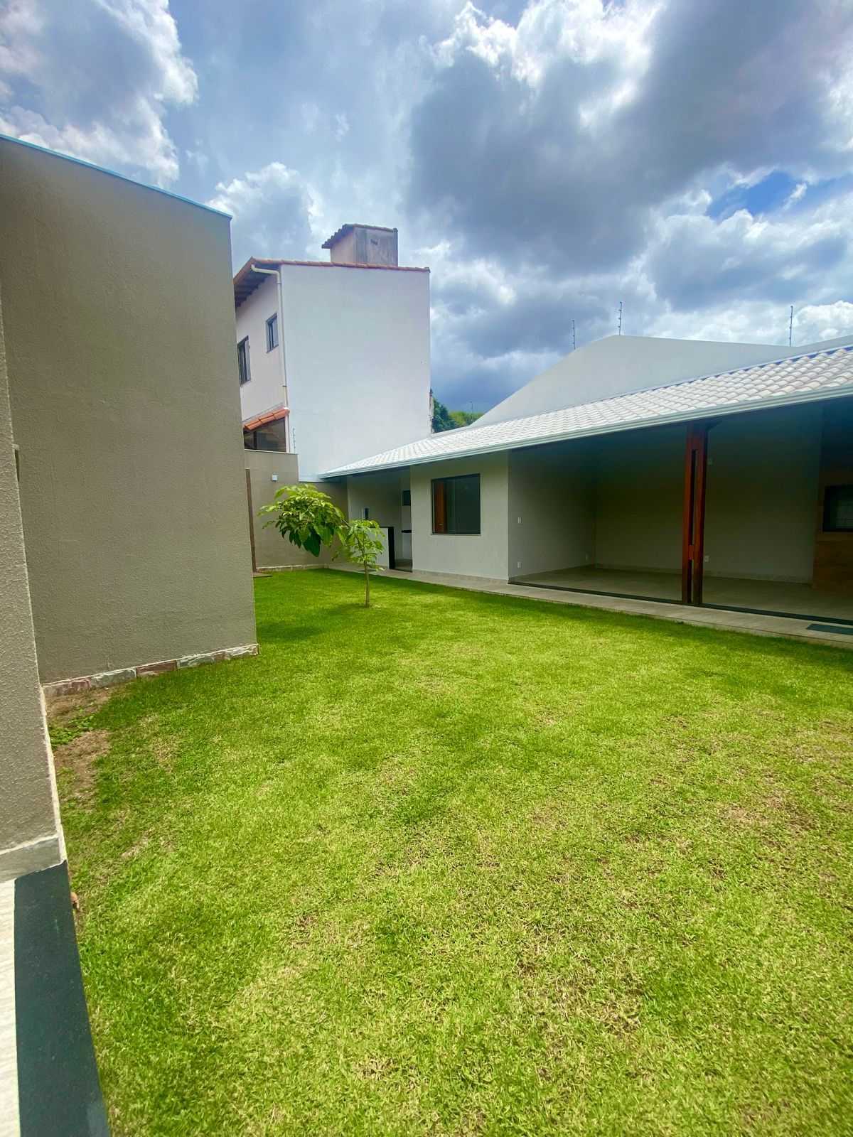 Casa à venda com 4 quartos, 178m² - Foto 10