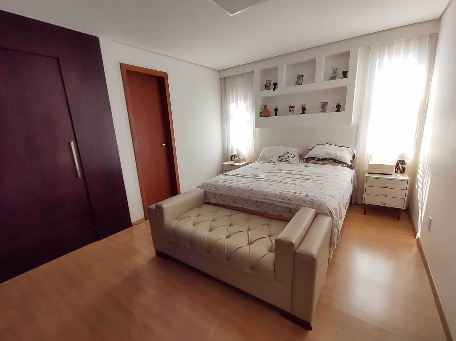 Apartamento à venda com 3 quartos, 130m² - Foto 11