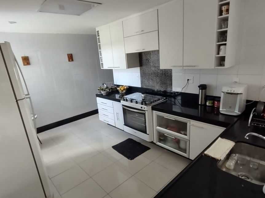 Apartamento à venda com 3 quartos, 130m² - Foto 9