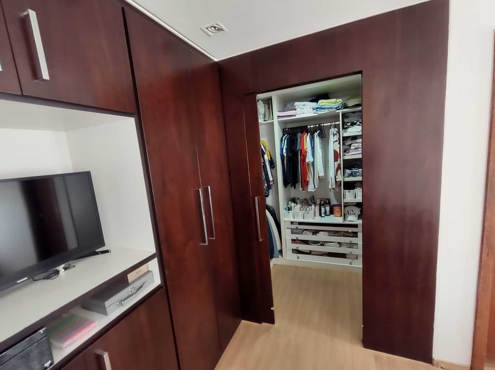 Apartamento à venda com 3 quartos, 130m² - Foto 12