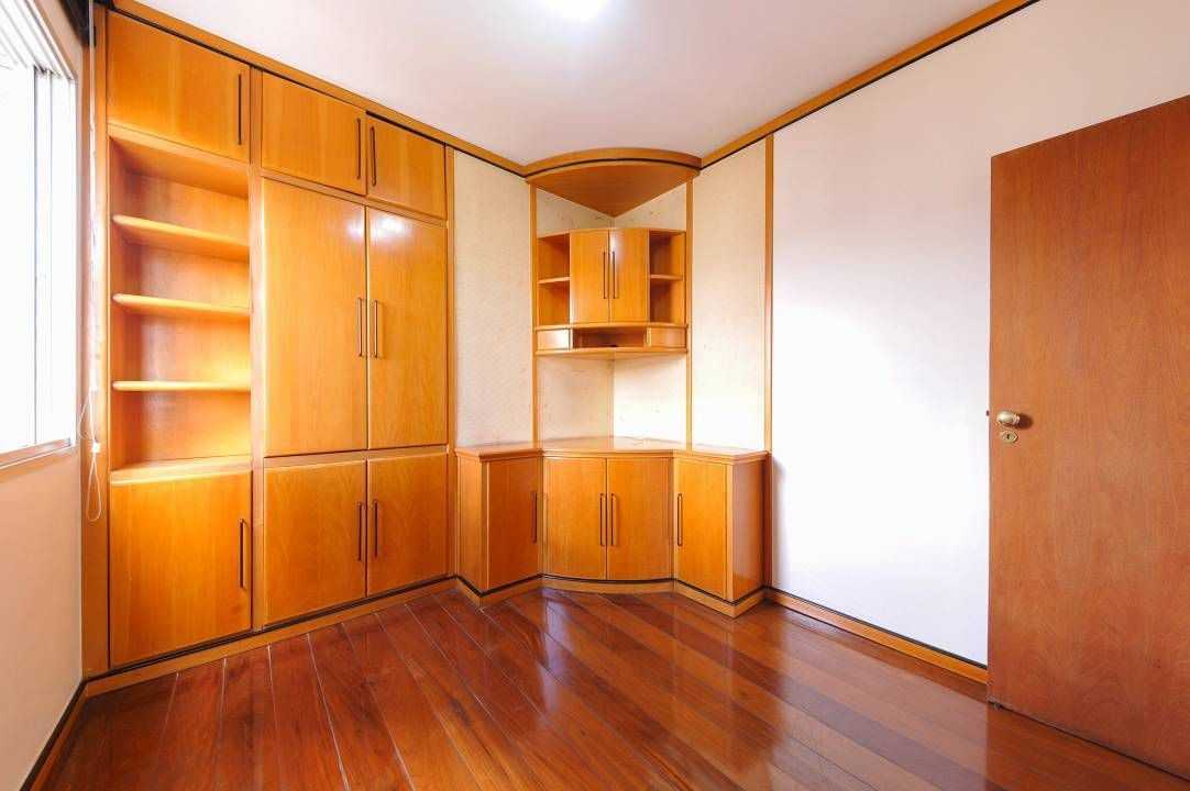 Apartamento à venda com 4 quartos, 140m² - Foto 15