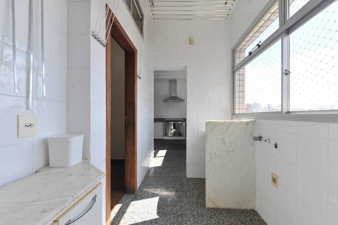 Apartamento à venda com 4 quartos, 140m² - Foto 21