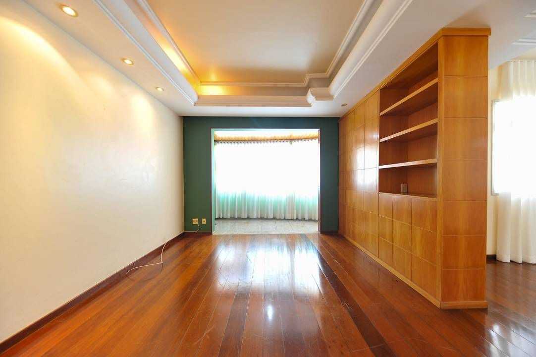 Apartamento à venda com 4 quartos, 140m² - Foto 1