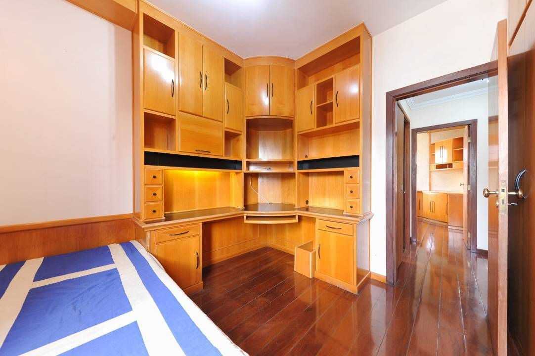 Apartamento à venda com 4 quartos, 140m² - Foto 12