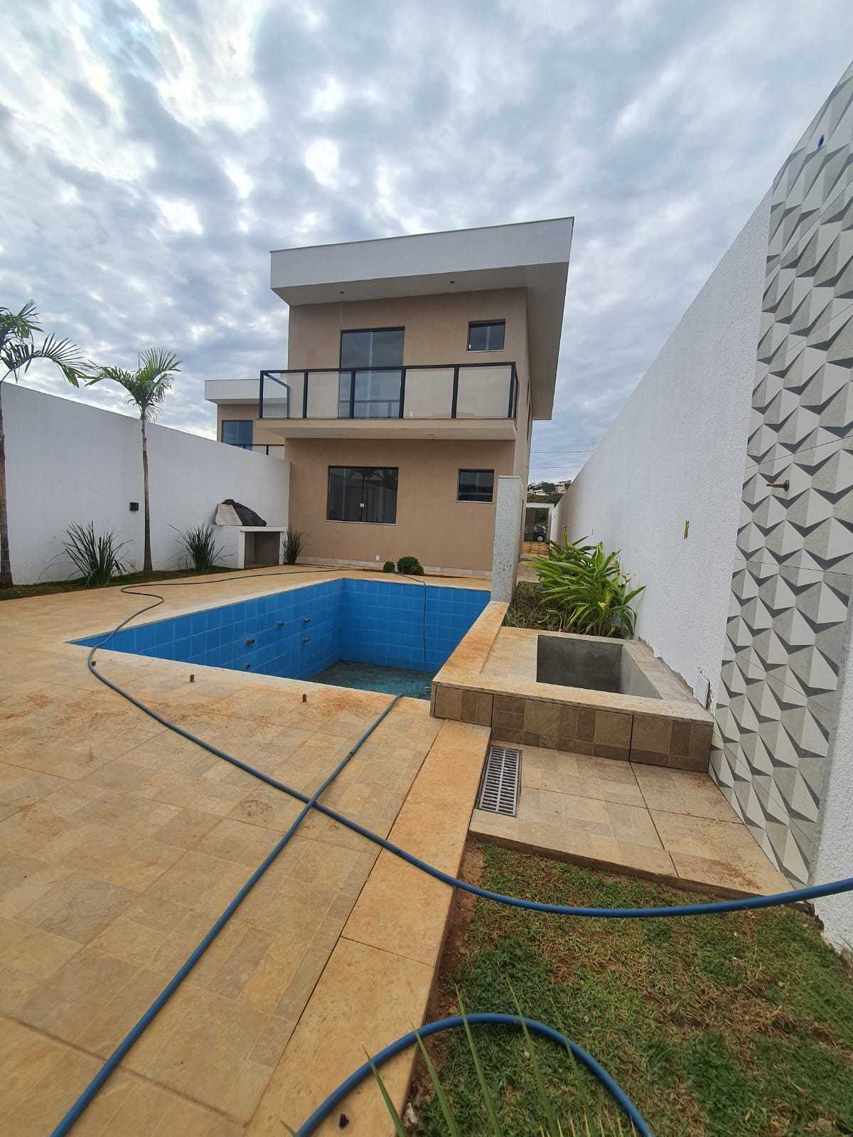 Casa à venda com 4 quartos, 128m² - Foto 8