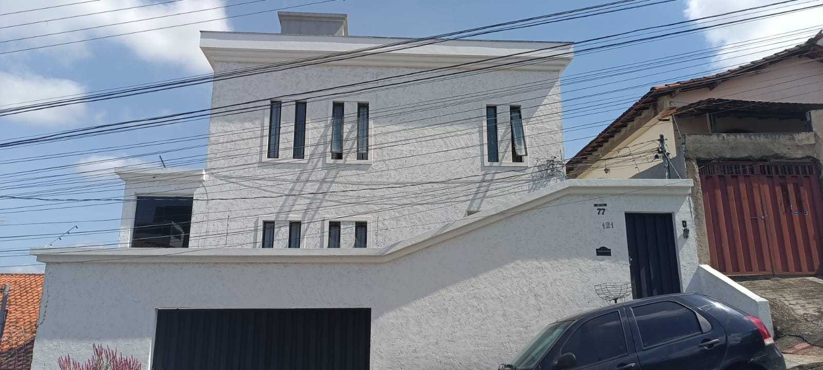 Casa à venda com 5 quartos, 480m² - Foto 1