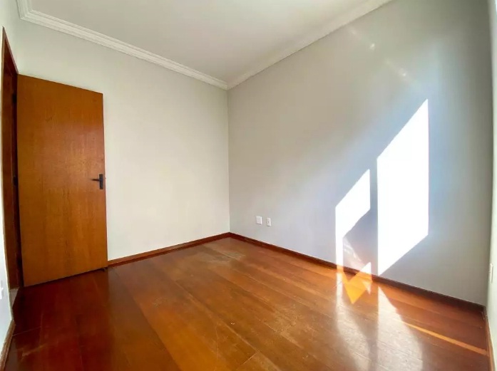 Apartamento à venda com 3 quartos, 75m² - Foto 10